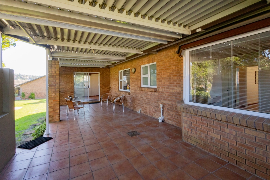 3 Bedroom Property for Sale in Kenridge Western Cape